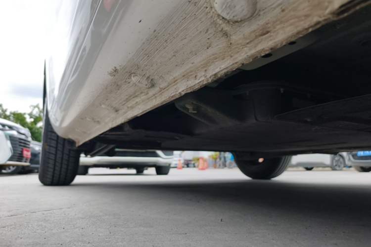 Used CHANGAN NEVO Lumin 2022 155 km – Refreshingly Sweet Edition Right Side Sill