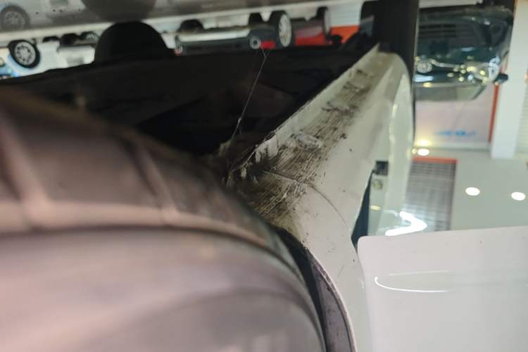 Used CHANGAN NEVO Lumin 2022 155 km – Refreshingly Sweet Edition Right Side Sill