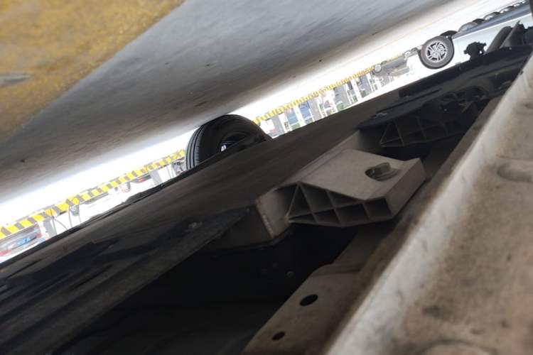 Used CHANGAN NEVO Lumin 2022 210km Sweet Edition Right Side Sill
