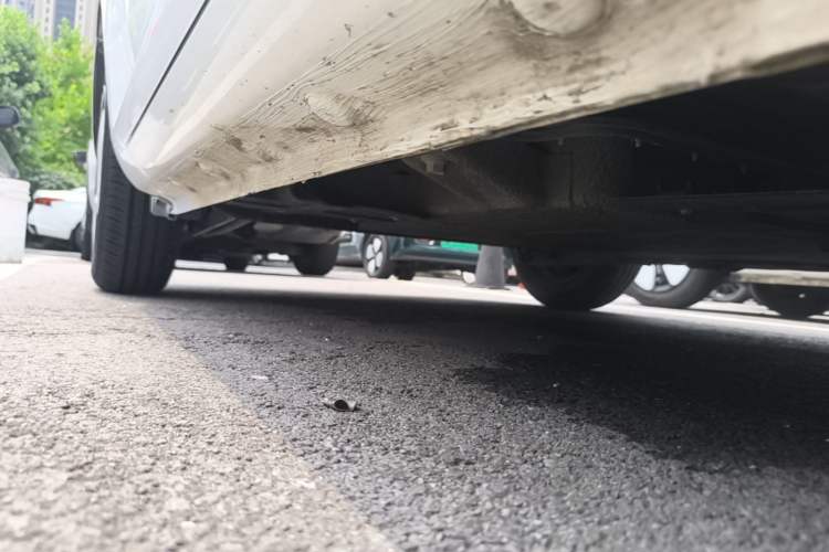 Used CHANGAN NEVO Lumin 2022 155 km – Refreshingly Sweet Edition Right Side Sill