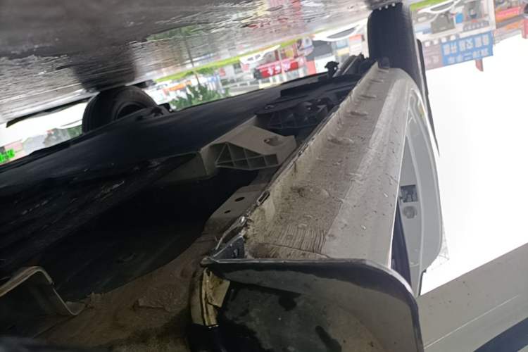 Used CHANGAN NEVO Lumin 2022 210km Sweet Edition Right Side Sill