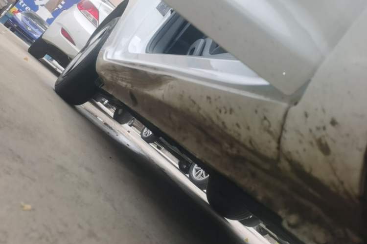 Used CHANGAN NEVO Lumin 2022 210km Sweet Edition Right Side Sill