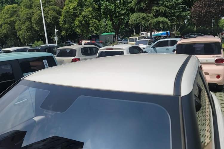 Used CHANGAN NEVO Lumin 2022 155 km – Refreshingly Sweet Edition Roof
