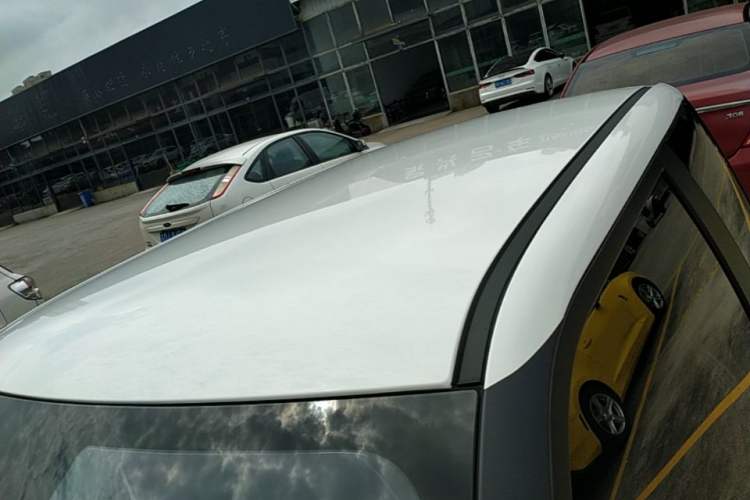 Used CHANGAN NEVO Lumin 2022 155 km – Refreshingly Sweet Edition Roof