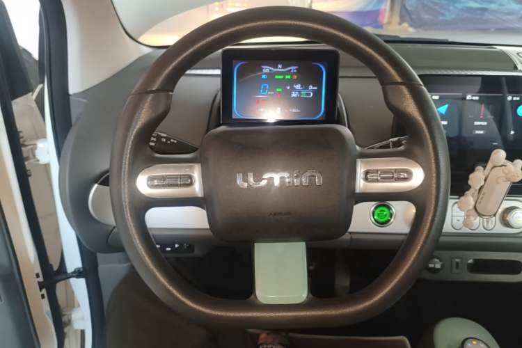 Used CHANGAN NEVO Lumin 2022 155 km – Refreshingly Sweet Edition Steering Wheel