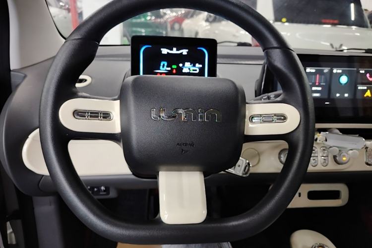 Used CHANGAN NEVO Lumin 2022 155 km – Refreshingly Sweet Edition Steering Wheel