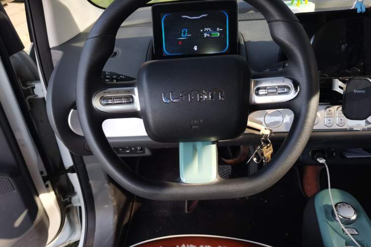 Used CHANGAN NEVO Lumin 2022 155 km – Refreshingly Sweet Edition Steering Wheel