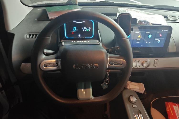 Used CHANGAN NEVO Lumin 2022 155 km – Refreshingly Sweet Edition Steering Wheel