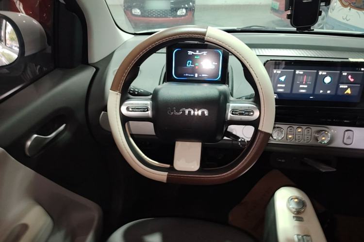 Used CHANGAN NEVO Lumin 2022 155 km – Refreshingly Sweet Edition Steering Wheel