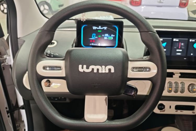 Used CHANGAN NEVO Lumin 2022 155 km – Refreshingly Sweet Edition Steering Wheel