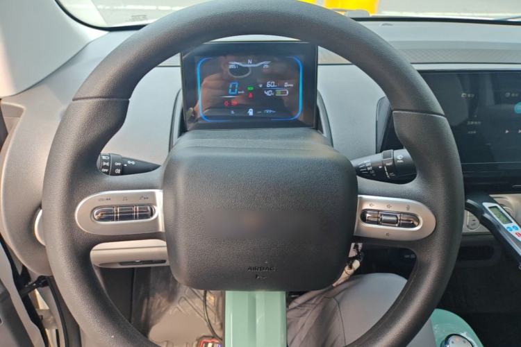 Used CHANGAN NEVO Lumin 2022 155 km – Refreshingly Sweet Edition Steering Wheel