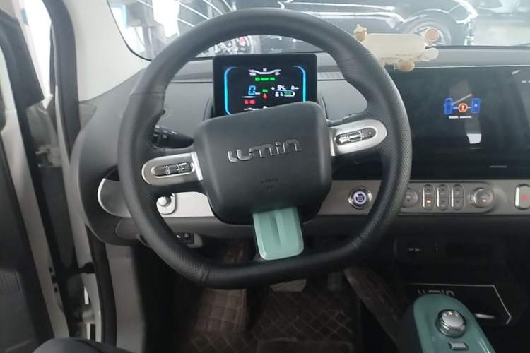 Used CHANGAN NEVO Lumin 2022 155 km – Refreshingly Sweet Edition Steering Wheel