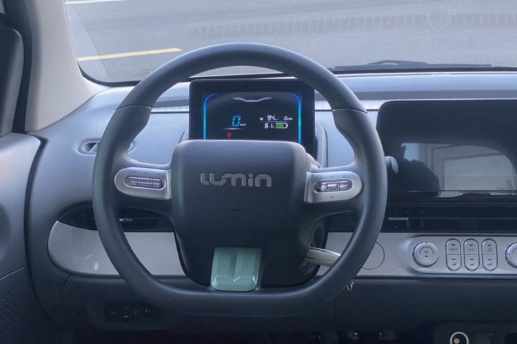 Used CHANGAN NEVO Lumin 2022 155 km – Refreshingly Sweet Edition Steering Wheel