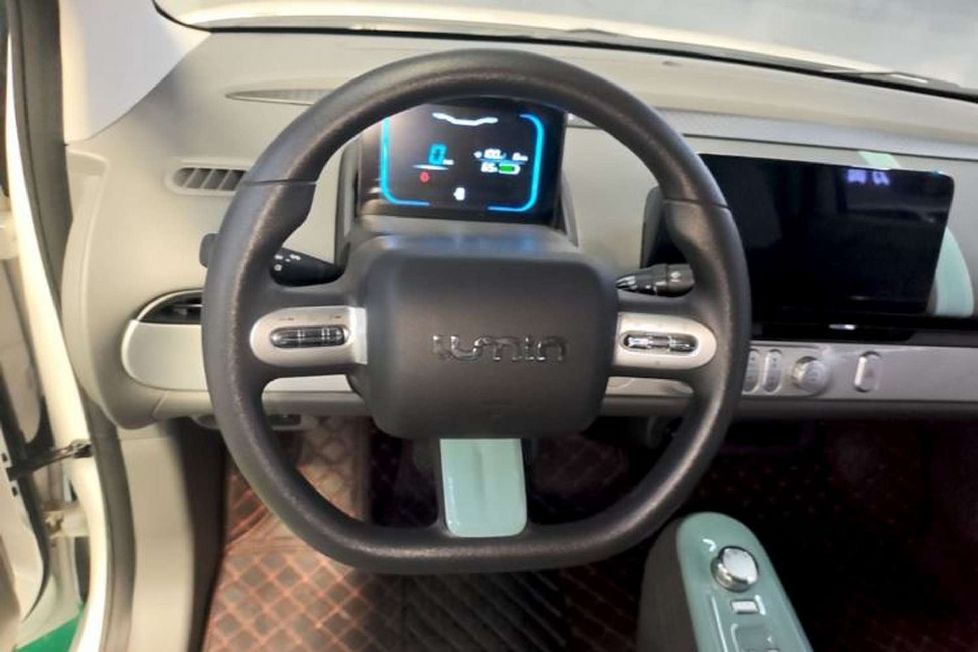 Used CHANGAN NEVO Lumin 2022 155 km – Refreshingly Sweet Edition Steering Wheel