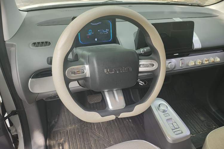 Used CHANGAN NEVO Lumin 2022 155 km – Refreshingly Sweet Edition Steering Wheel