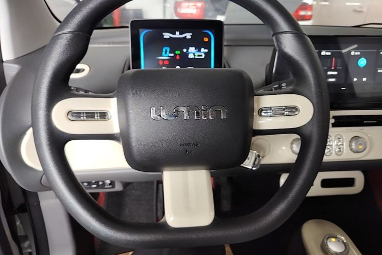 Used CHANGAN NEVO Lumin 2022 155 km – Refreshingly Sweet Edition Steering Wheel