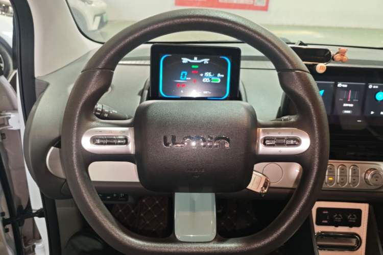 Used CHANGAN NEVO Lumin 2022 155 km – Refreshingly Sweet Edition Steering Wheel