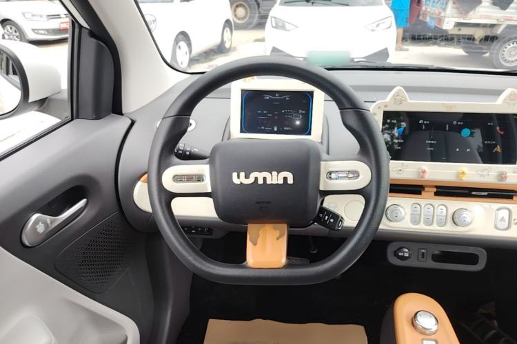 Used CHANGAN NEVO Lumin 2022 155 km – Refreshingly Sweet Edition Steering Wheel