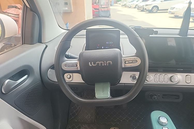 Used CHANGAN NEVO Lumin 2022 155 km – Refreshingly Sweet Edition Steering Wheel