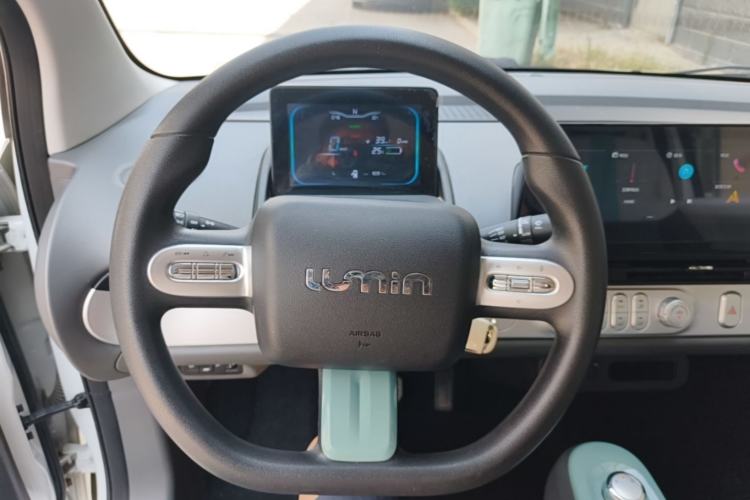 Used CHANGAN NEVO Lumin 2022 155 km – Refreshingly Sweet Edition Steering Wheel