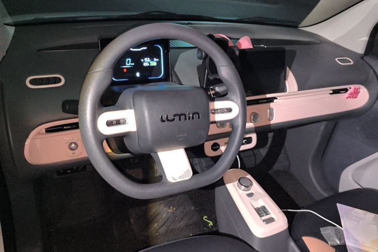 Used CHANGAN NEVO Lumin 2022 155 km – Refreshingly Sweet Edition Steering Wheel