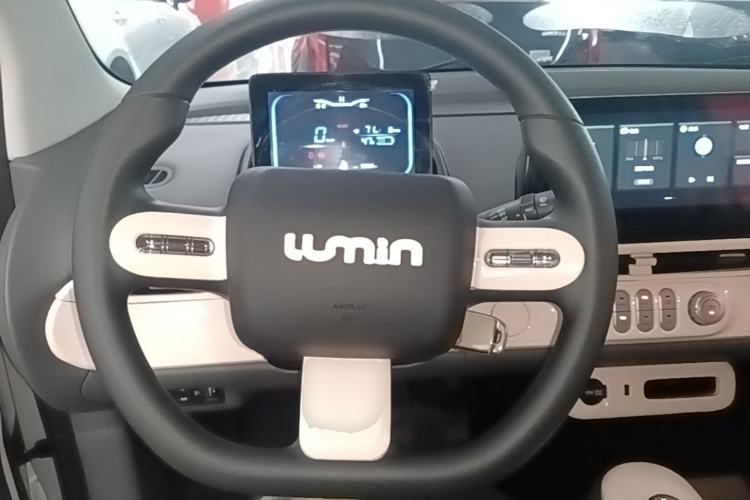 Used CHANGAN NEVO Lumin 2022 155 km – Refreshingly Sweet Edition Steering Wheel
