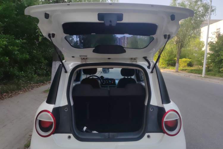 Used CHANGAN NEVO Lumin 2022 210km Sweet Edition Trunk