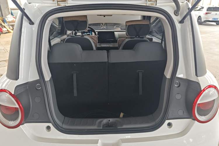 Used CHANGAN NEVO Lumin 2022 301km Honey-Sweet Version Trunk