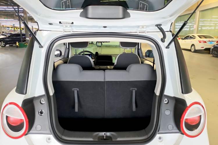 Used CHANGAN NEVO Lumin 2022 210km Sweet Edition Trunk