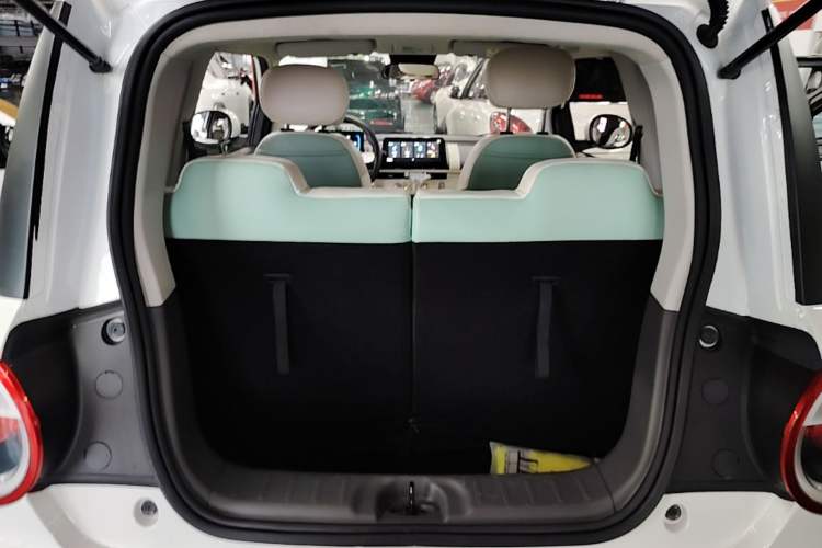 Used CHANGAN NEVO Lumin 2022 155 km – Refreshingly Sweet Edition Trunk