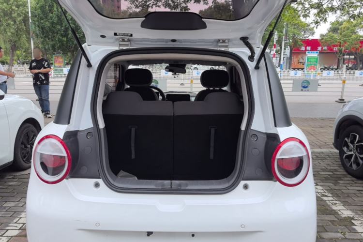Used CHANGAN NEVO Lumin 2022 301km Honey-Sweet Version Trunk