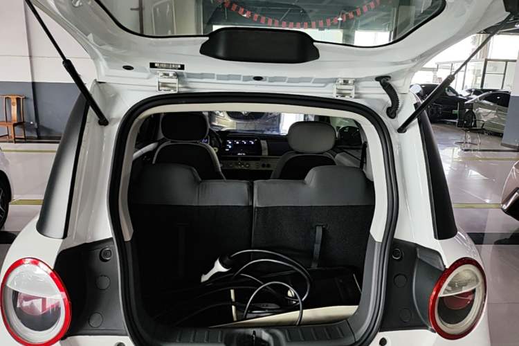 Used CHANGAN NEVO Lumin 2022 210km Sweet Edition Trunk