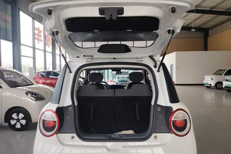 Used CHANGAN NEVO Lumin 2022 155 km – Refreshingly Sweet Edition Trunk
