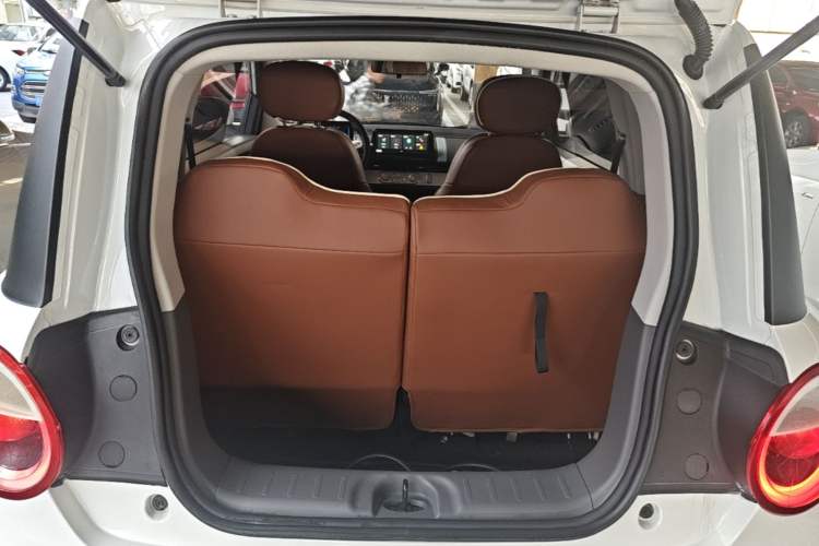 Used CHANGAN NEVO Lumin 2022 210km Sweet Edition Trunk