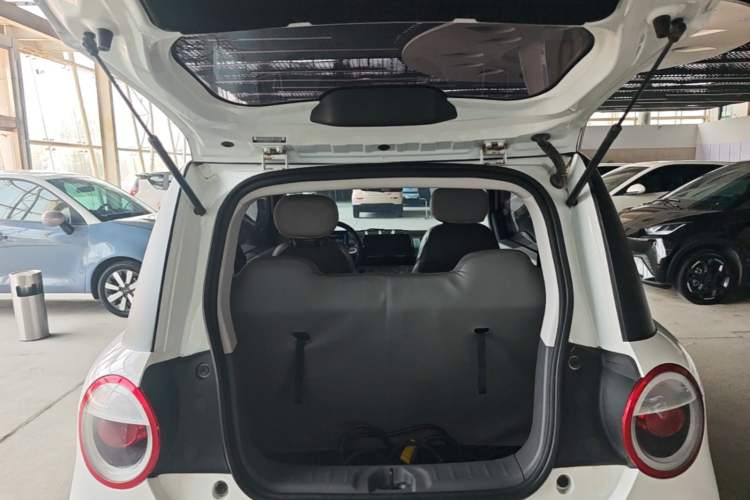 Used CHANGAN NEVO Lumin 2022 210km Sweet Edition Trunk