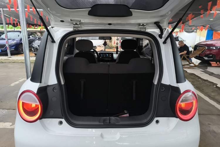 Used CHANGAN NEVO Lumin 2022 210km Sweet Edition Trunk