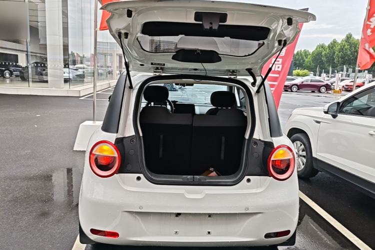 Used CHANGAN NEVO Lumin 2022 210km Sweet Edition Trunk