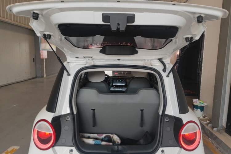 Used CHANGAN NEVO Lumin 2022 210km Sweet Edition Trunk