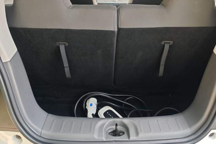 Used CHANGAN NEVO Lumin 2022 210km Sweet Edition Trunk