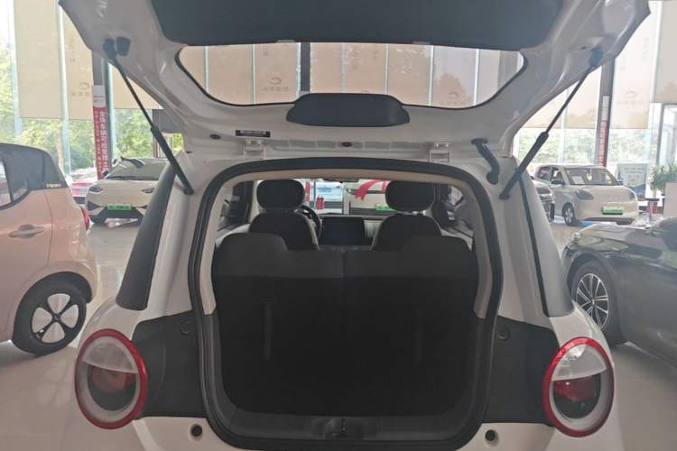 Used CHANGAN NEVO Lumin 2022 210km Sweet Edition Trunk