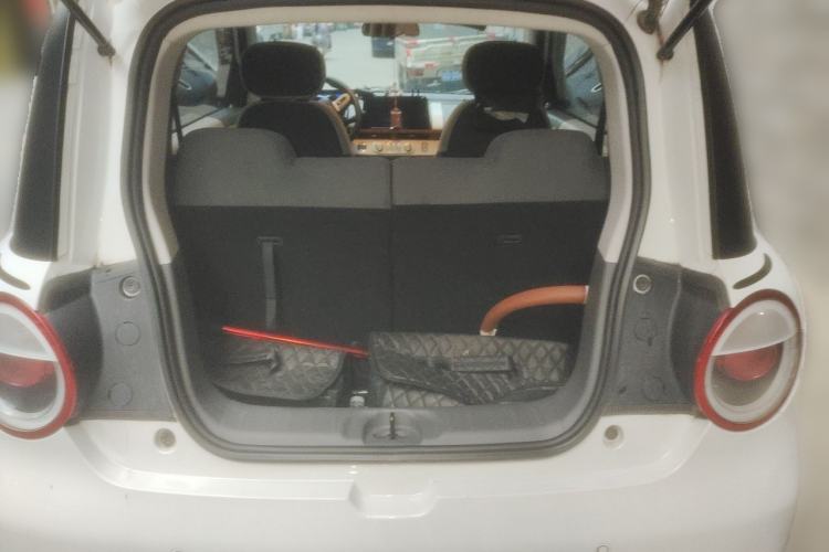 Used CHANGAN NEVO Lumin 2022 210km Sweet Edition Trunk