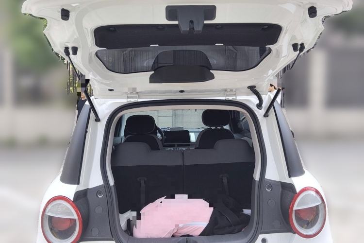 Used CHANGAN NEVO Lumin 2022 301km Honey-Sweet Version Trunk