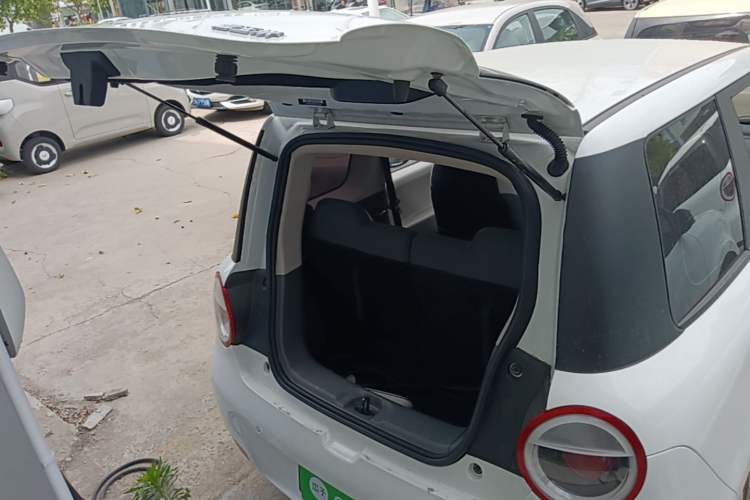 Used CHANGAN NEVO Lumin 2022 210km Sweet Edition Trunk
