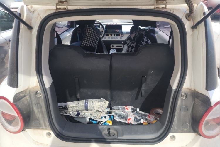 Used CHANGAN NEVO Lumin 2022 210km Sweet Edition Trunk