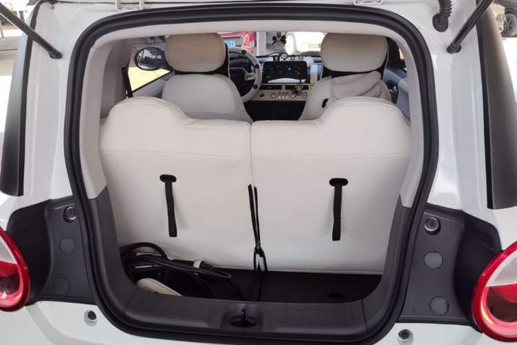 Used CHANGAN NEVO Lumin 2022 301km Honey-Sweet Version Trunk
