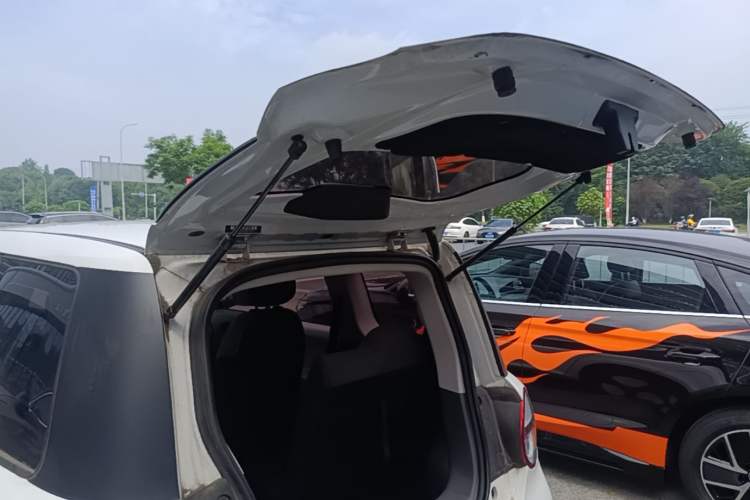 Used CHANGAN NEVO Lumin 2022 155 km – Refreshingly Sweet Edition Trunk