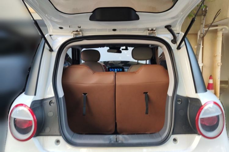 Used CHANGAN NEVO Lumin 2022 210km Sweet Edition Trunk