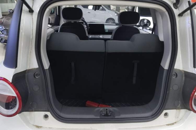 Used CHANGAN NEVO Lumin 2022 210km Sweet Edition Trunk
