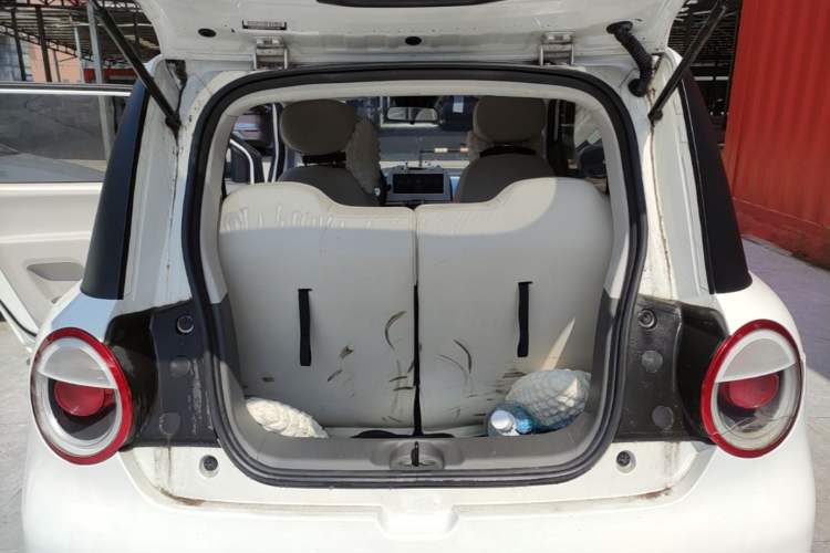 Used CHANGAN NEVO Lumin 2022 210km Sweet Edition Trunk