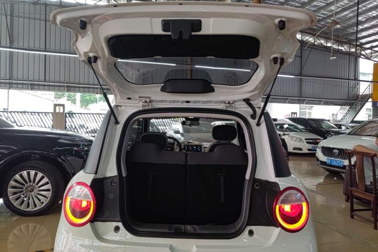 Used CHANGAN NEVO Lumin 2022 210km Sweet Edition Trunk
